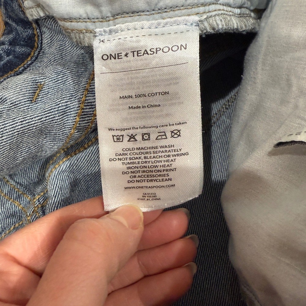 One Teaspoon Shakers Low Waist Super Relaxed Denim Shorts Blue Thunder 30 - Picture 8 of 12